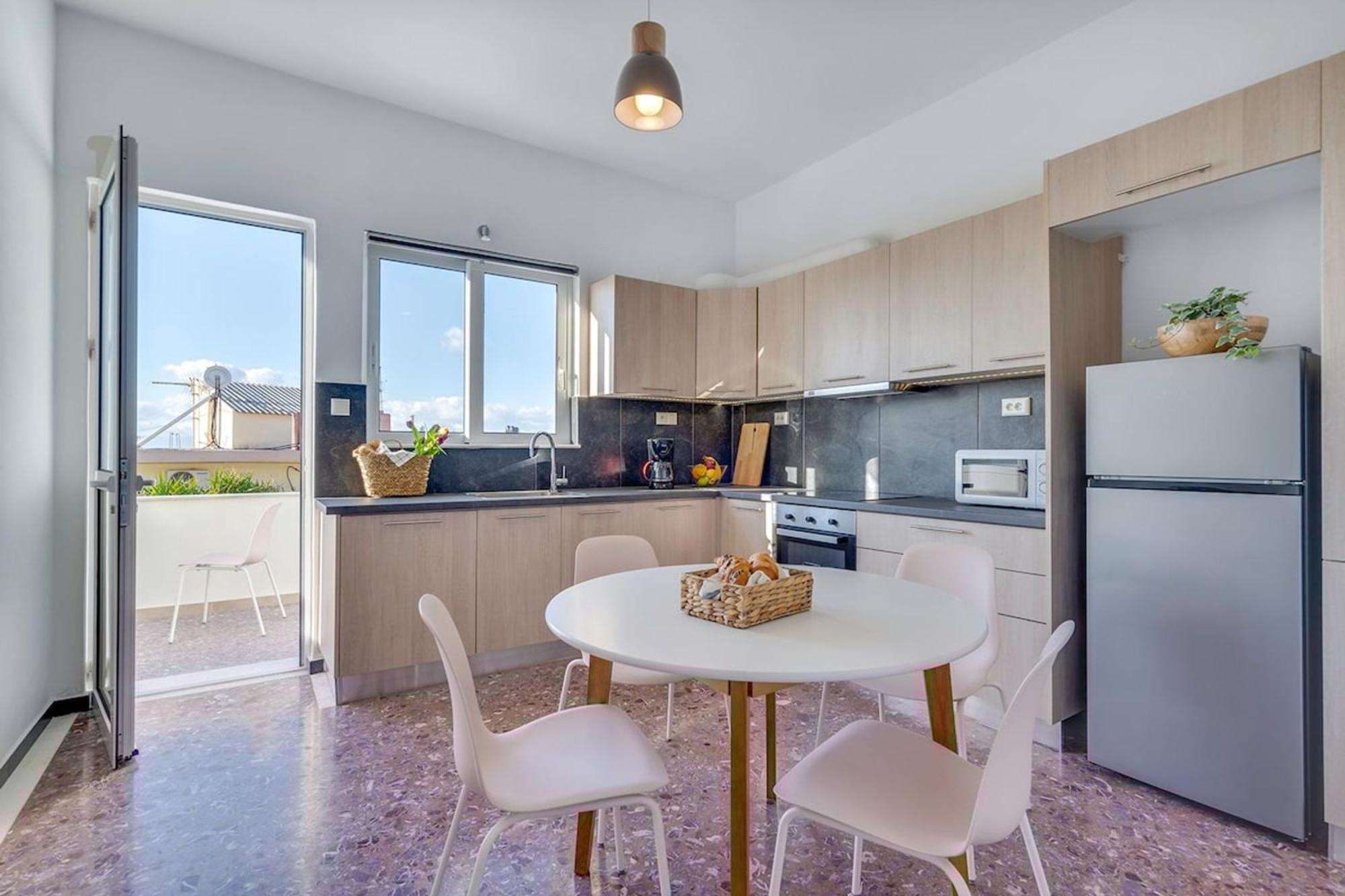 Sea City And Mountain View Apartment Chania  Exteriör bild